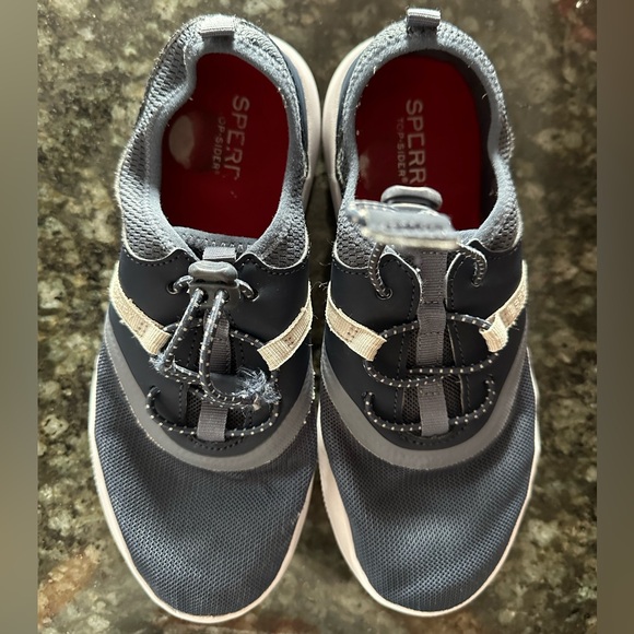 Boys Sperry Shoes - Picture 3 of 6